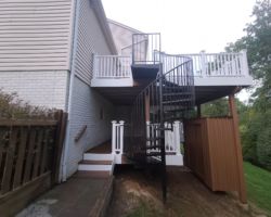 Trex Select Saddle Decking with Veranda White PVC Rails and Facia Trex Select Saddle Decking with Veranda White PVC Rails and Facia